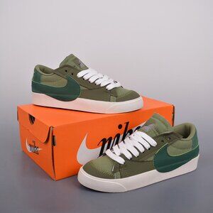 Nike Blazer Low '77 Jumbo Sneaker Dark Green